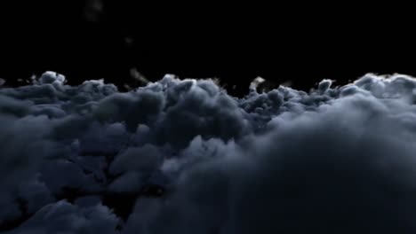 con nubes grises de tormenta moviéndose en el cielo
