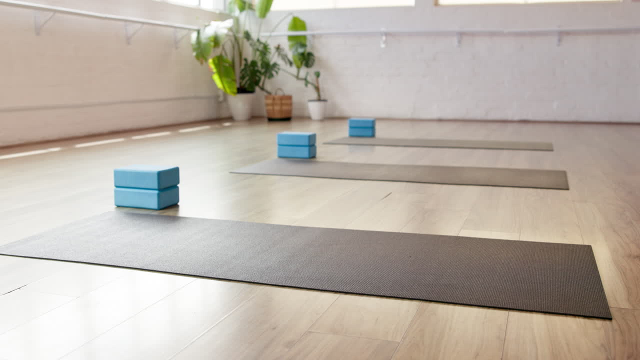 Mat ve Bloklarla Yoga Stüdyosu Kurulumu