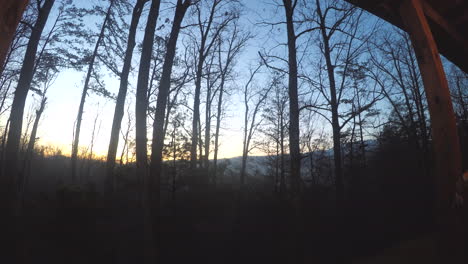 Timelapse-De-La-Noche-Al-Día-En-Smokies-From-Cottage