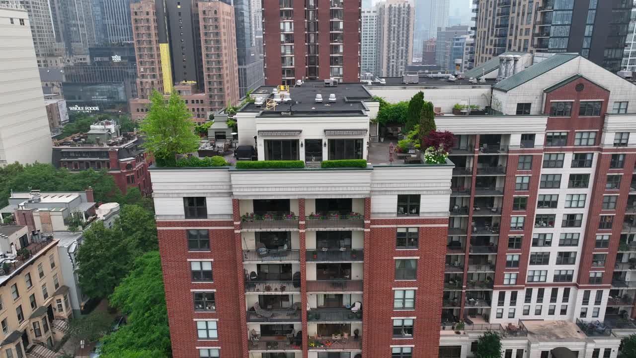 다운타운 시의 아파트 단지