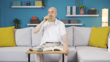 the old man who consumes water.
