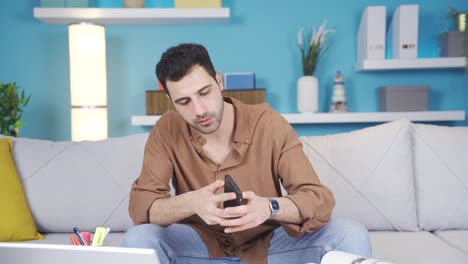 When the phone&#039;s battery runs out, the teenager gets angry.
