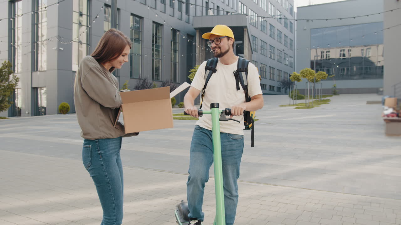 entrega y intercambio de paquetes