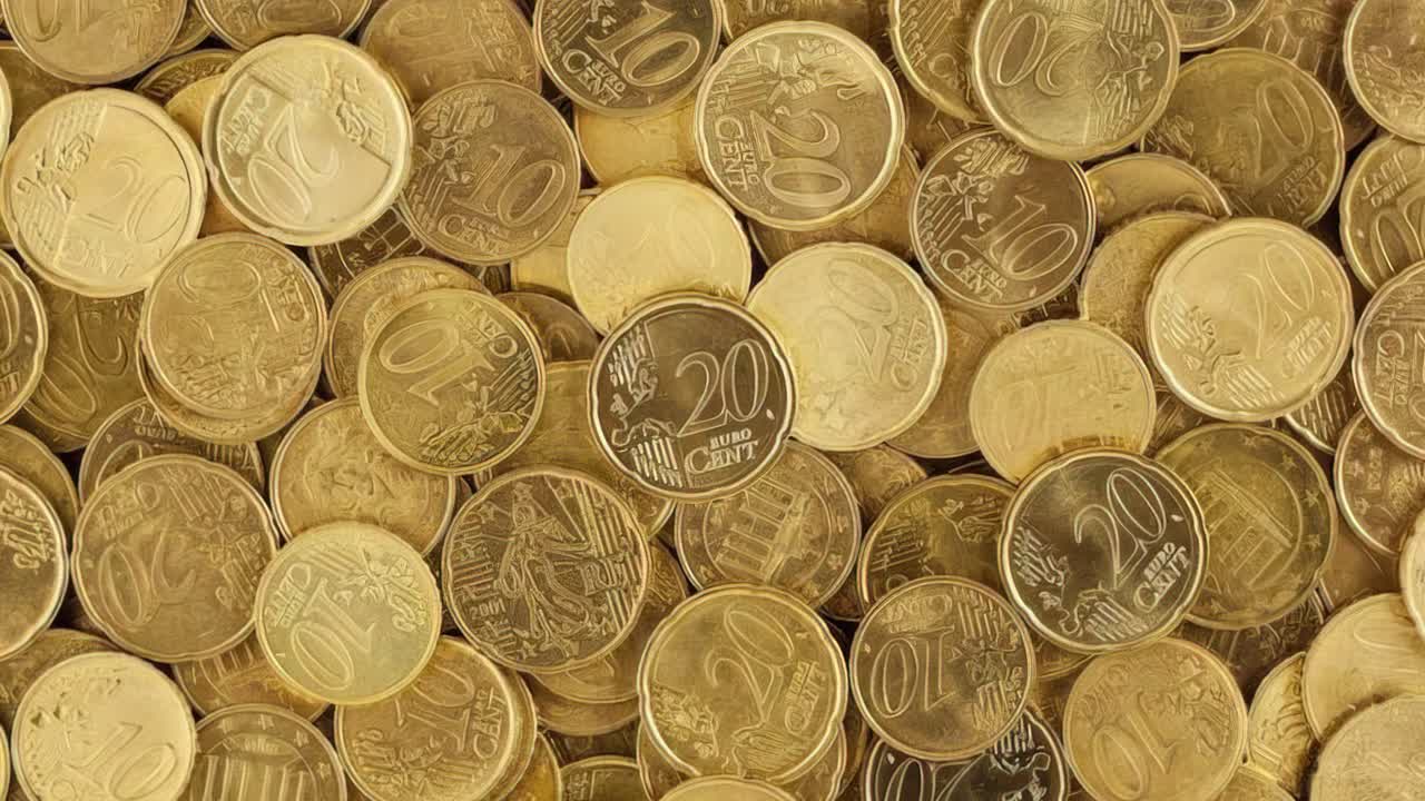 Pile of Euro Cents in rotation