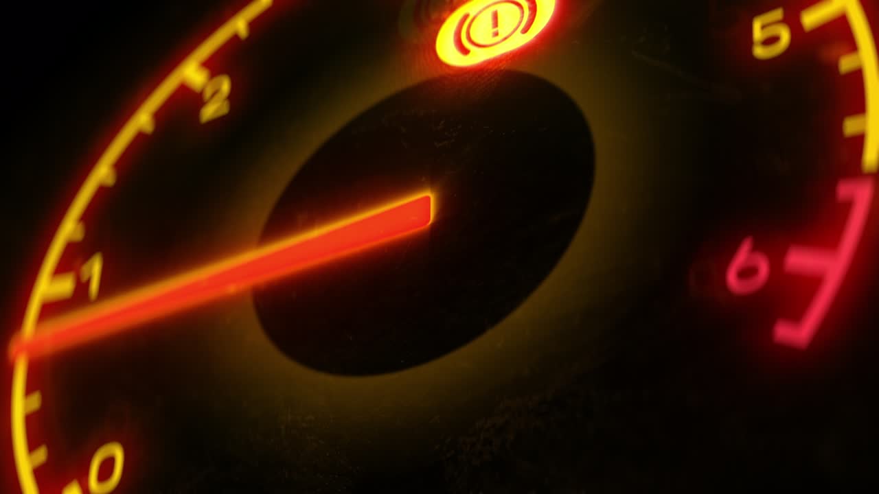 tablero de instrumentos del automóvil con luces de advertencia encendidas, luz de comprobación del motor, batería baja, fallo