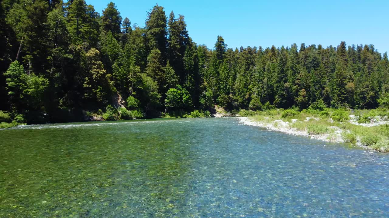 로키 에메랄드 워터 (rocky emerald water)