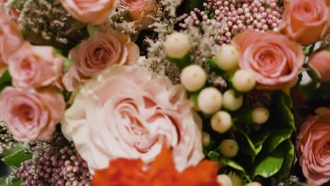 Close-up-twirl-of-flowers-arranged-in-a-bouquet-for-Valentine's-day