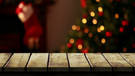 primer plano de madera con fondo de navidad de árbol y medias