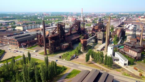 Ostrava,-Antigua-Fábrica-De-Herrajes,-Zona-De-Patrimonio-Industrial-Inferior-Vitkovice