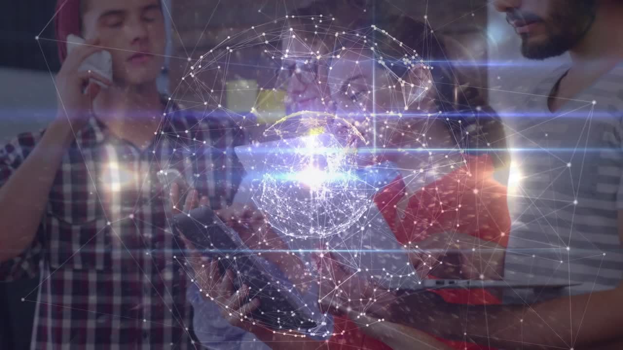 Animace glóbu s propojeními nad různorodými kolegy a kolegyněmi v kanceláři.