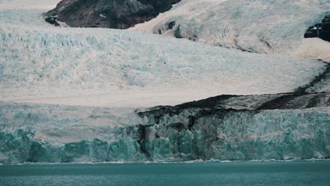 Panorama-Of-Glaciers-In-Argentino-Lake-In-Patagonian-Province-Of-Santa-Cruz,-Argentina