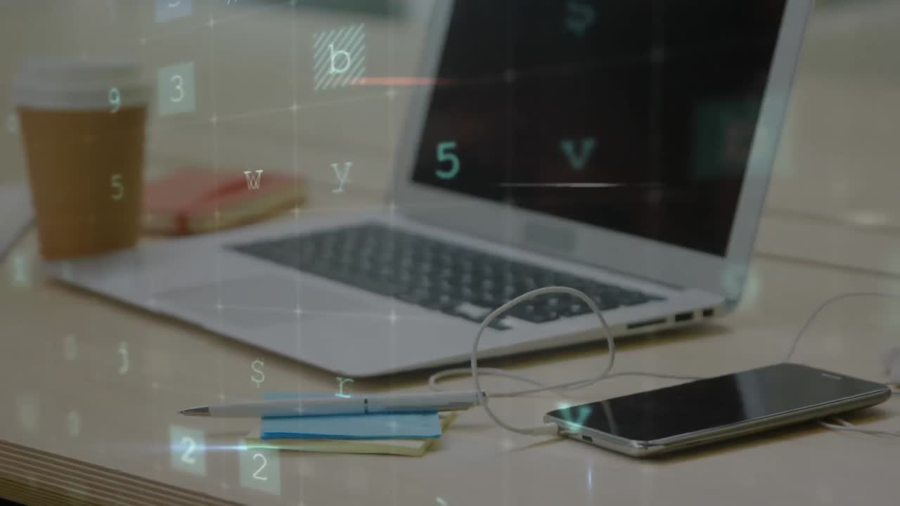 책상 위의 노트북과 스마트폰에서 변하는 카더, 악성코드, 경고 및 바이러스의 애니메이션