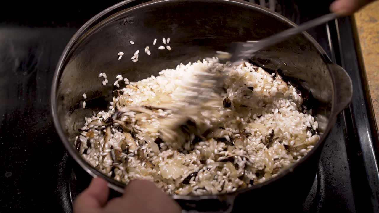 Cooking Rice with Mushrooms