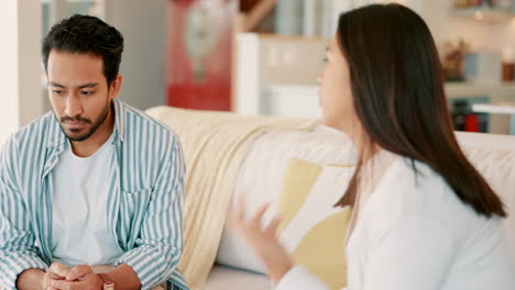 Pelea,-Tristeza-Y-Divorcio-Con-Pareja-En-El-Sofá.