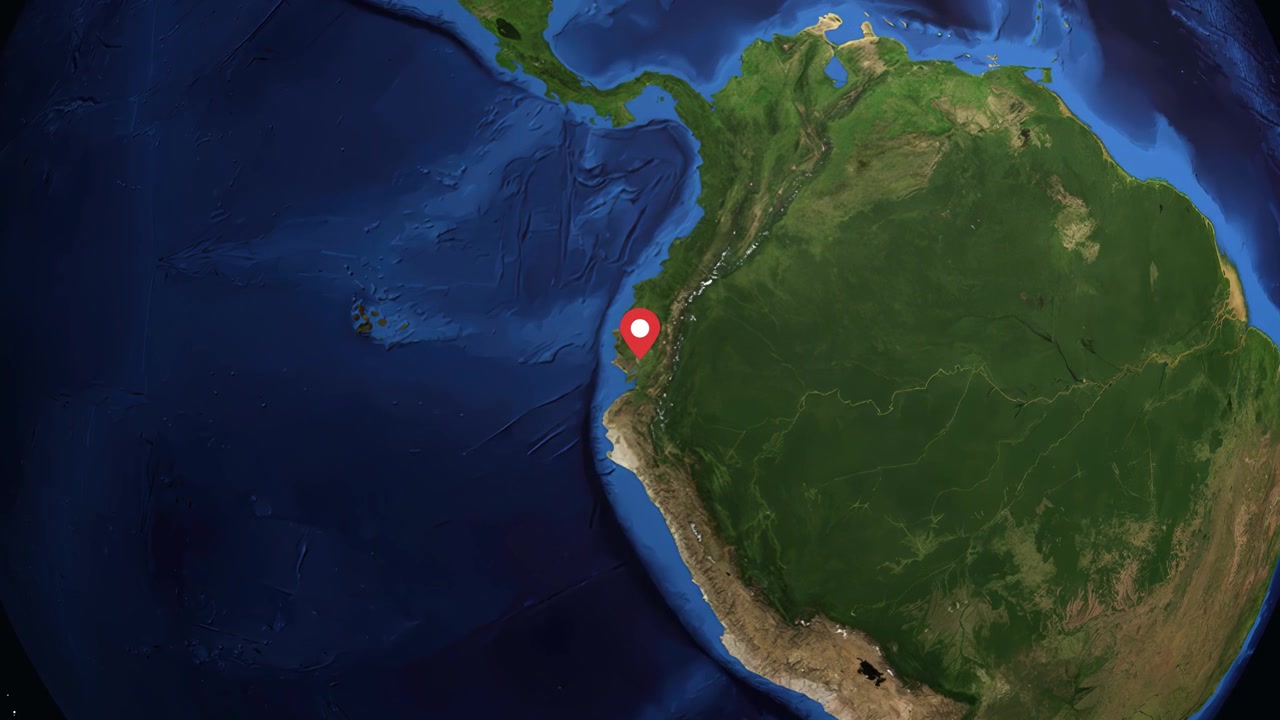 Un globo rotante si ingrandisce sul Sud America, evidenziando Guayaquil, Ecuador, con una sovrapposizione di dati.