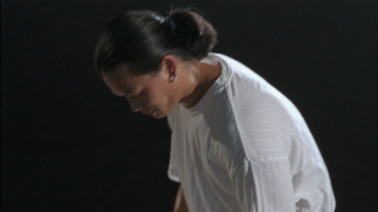 남자는 탁구 2를 재생