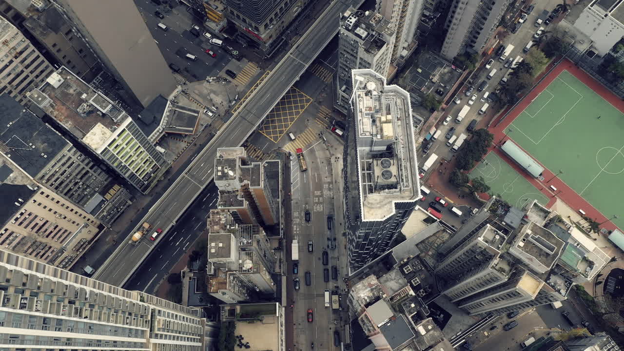 지붕에서 지붕으로