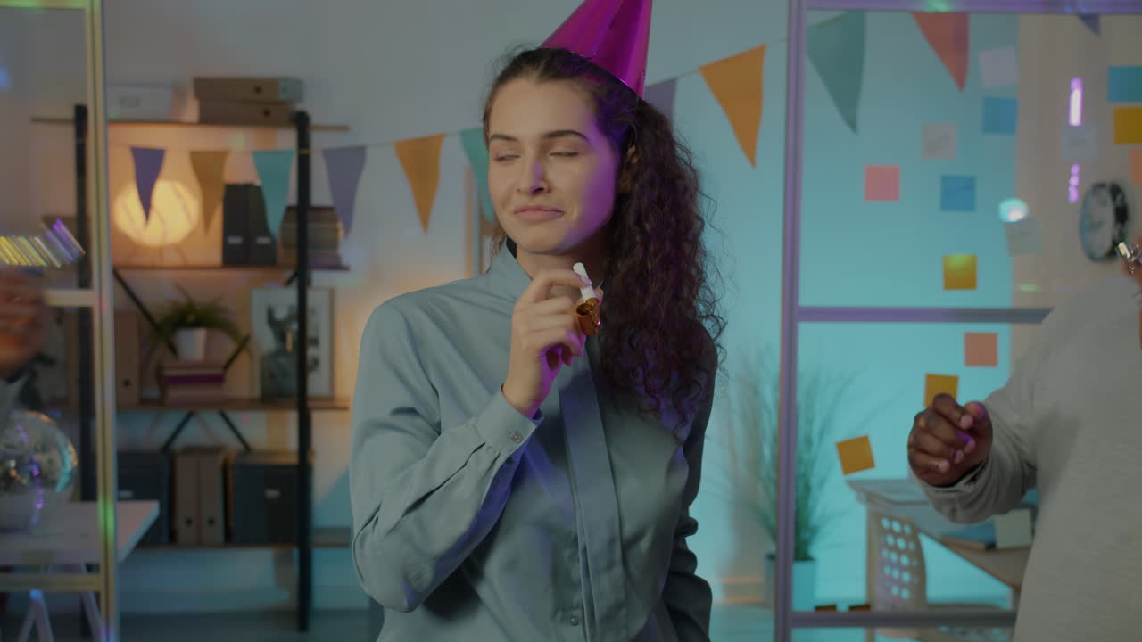 celebración de cumpleaños de la oficina