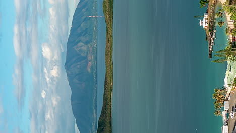 Montaña-De-Mont-Dore,-Tiro-De-Lapso-De-Tiempo-Vertical-Desde-La-Colina-De-Ouen-Toro,-Nouméa-Nueva-Caledonia