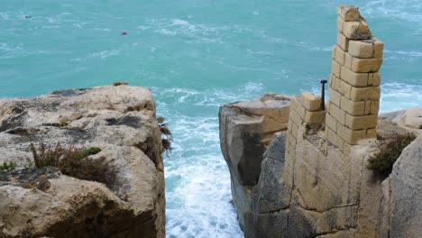 Olas-Golpeando-Las-Paredes-De-Valletta-Malta