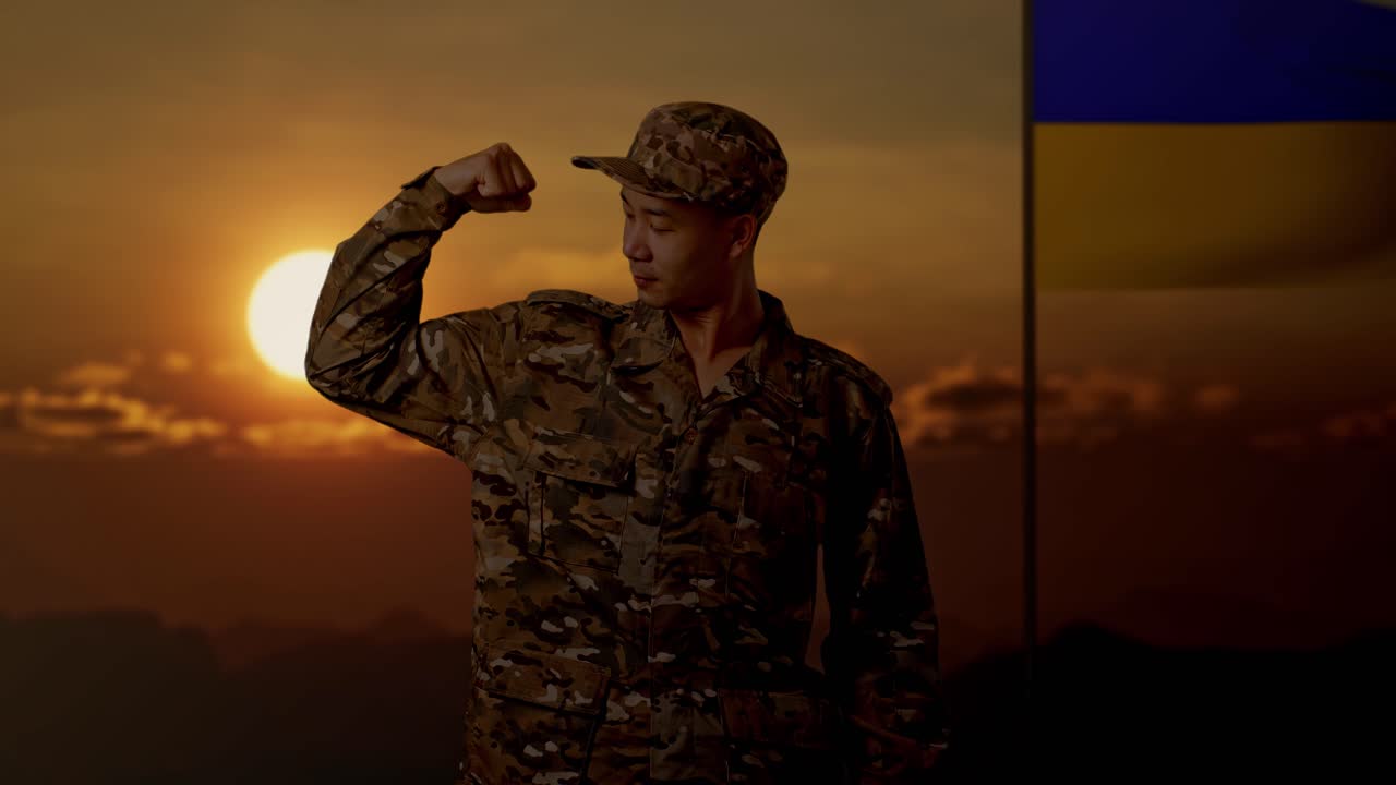 해가 지는 우크라이나 군인