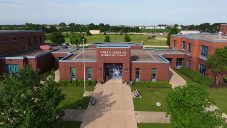 wolf's crossing elementary school exterior