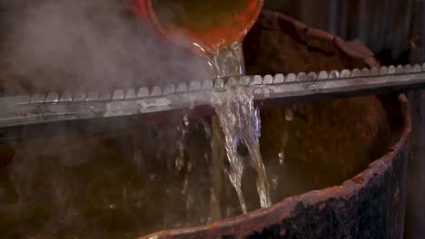 Blacksmith-Metal-Forging-In-120fps-Slow-Motion