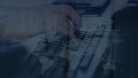 animación del procesamiento de datos en primer plano de la escritura a mano en el teclado contra el avión que vuela en el cielo