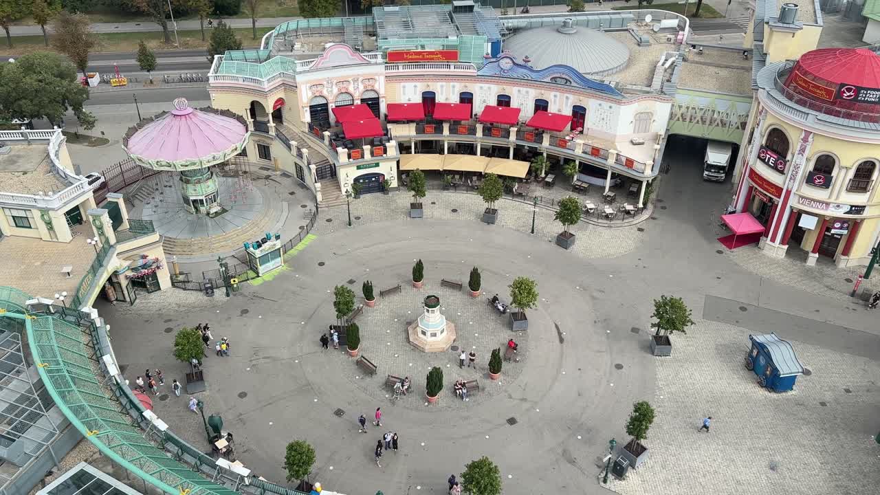 오스트리아의 비엔나 구시가지 시내를 위에서 4k로 촬영했습니다.