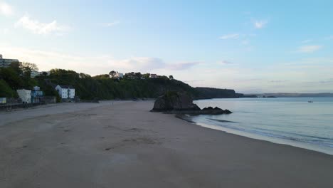 Tenby-North-Empty-Beach,-Pembrokeshire-In-Wales