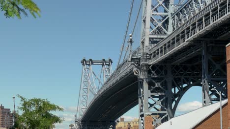 Williamsburg-Bridge-Statisch-Mittlerer-Schuss