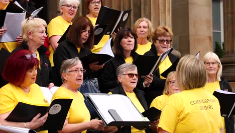 choir singing at edinburgh fringe festival 2024