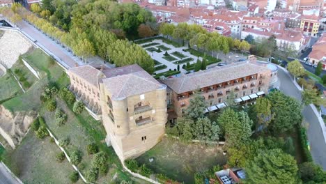 vuelo aéreo con drone mavic dos zoom