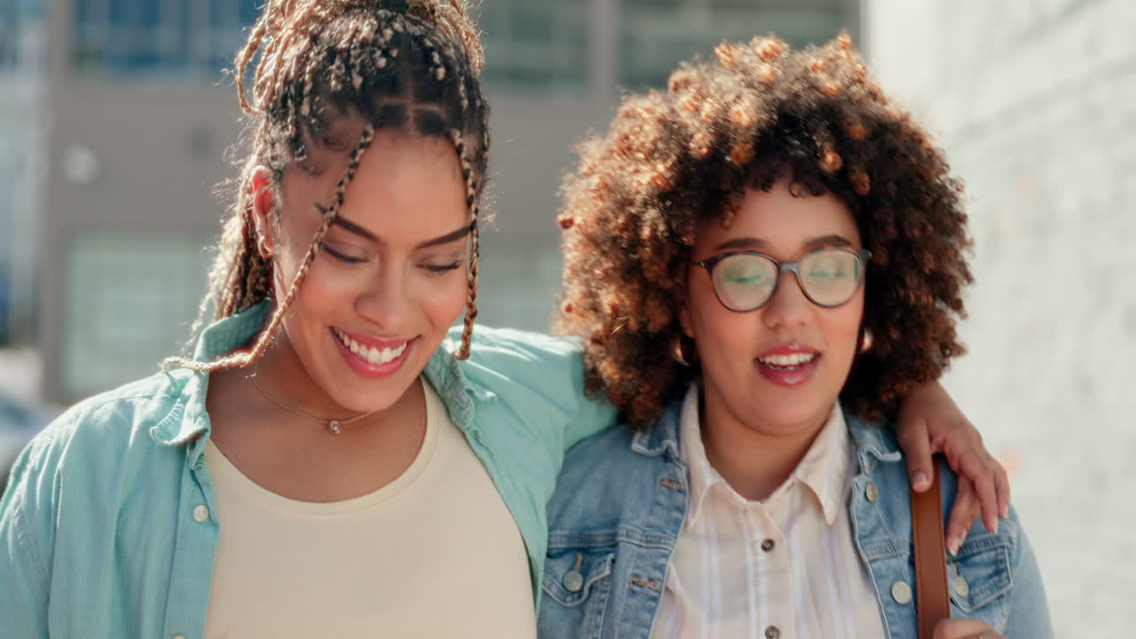 Lesbian couple, women walking