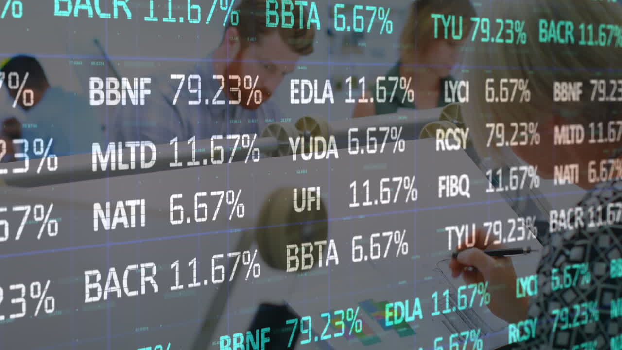 En animasjon av hvite og blå børsdata som ruller og behandles over et rutenett