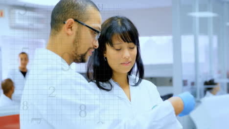 animación del procesamiento de datos científicos sobre diversos científicos en el laboratorio