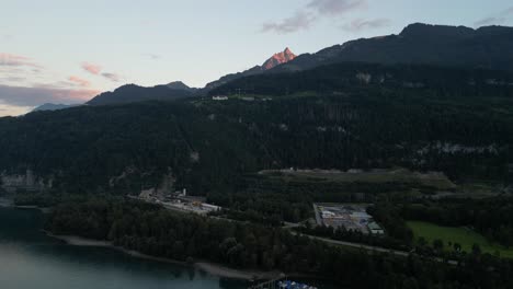 Drohnenclips,-Die-Die-Großen-Seen-Der-Europäischen-Alpen-Einfangen