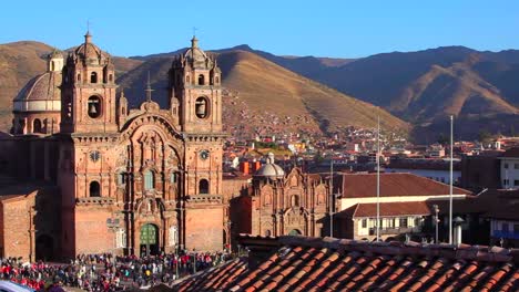 Group-of-Peruvians-dressed-in-traditional-clothing-getting-ready-to-perform-on-June-24th-for-the-Inti-Raymi---The-Festival-of-the-Sun