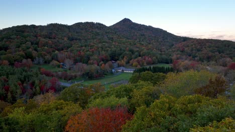 Banner-Elk-Nc,-Carolina-Del-Norte-En-El-Otoño