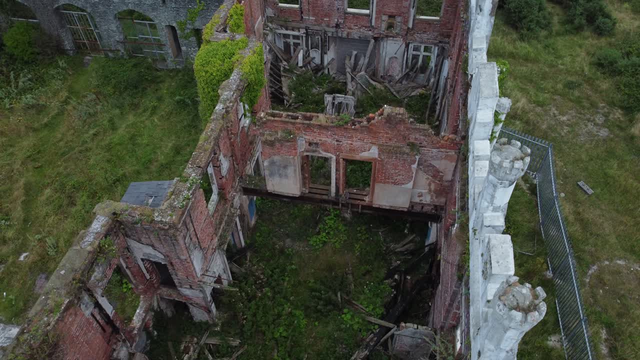 soldados punto casa vista aérea abandonado vacío holyhead castillo victoriano mansión interior
