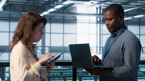 System administrators using notebook device in data center