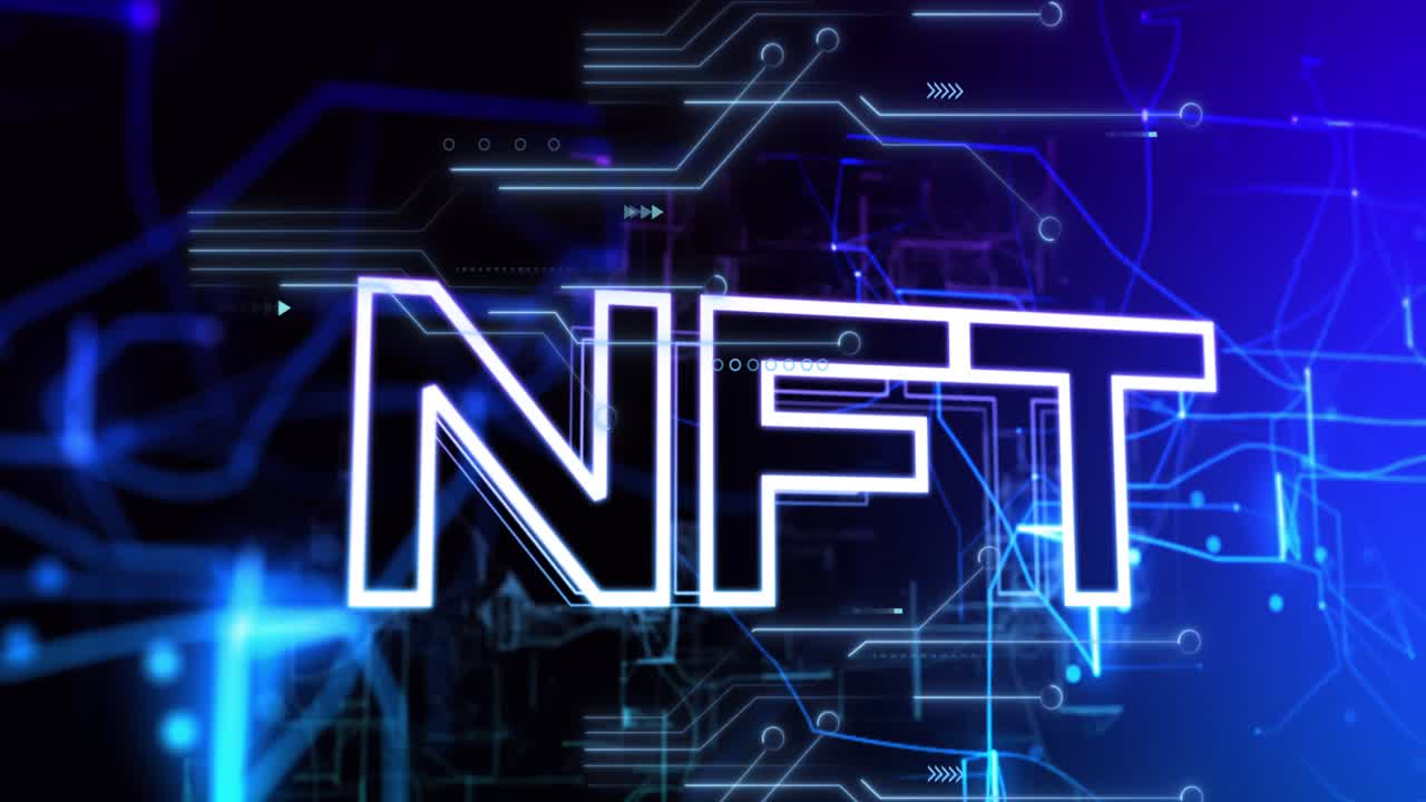 Animation af databehandling over NFT-tekst.