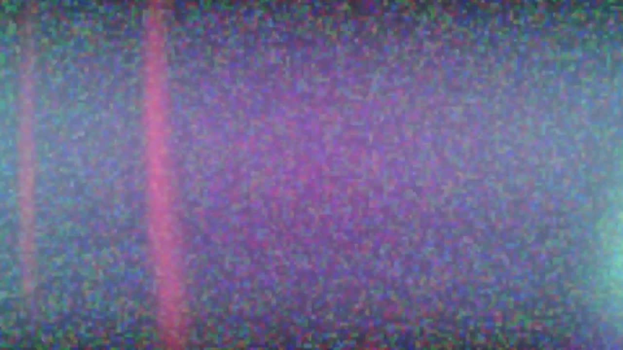 animación de puntos de luz en movimiento e interferencia en fondo negro