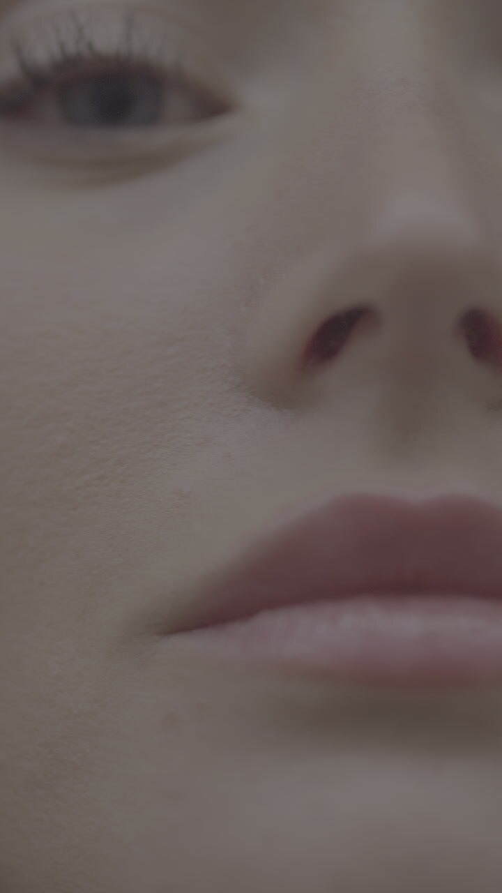 primer plano de la cara de una mujer