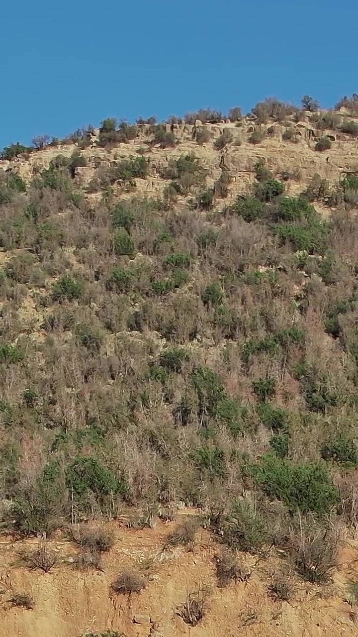 Veduta aerea di un paesaggio collinare in Marocco durante il giorno