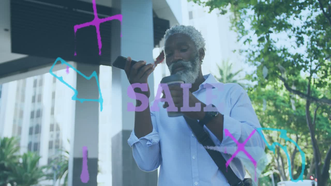 스마트 폰으로 대화하는 아프리카계 미국인 고위급 남성 위에 아이콘이 있는 판매 텍스트의 애니메이션