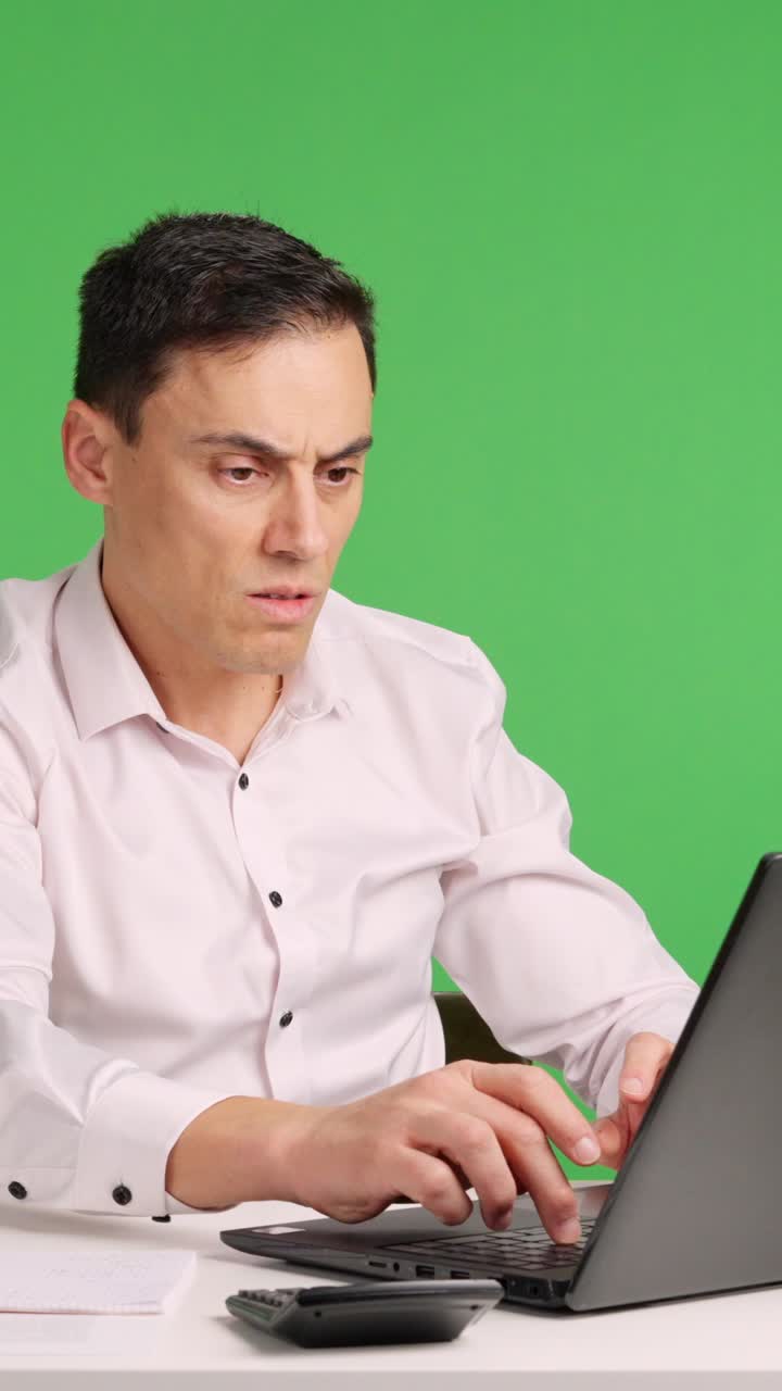 Worker gets angry because the computer has crashed