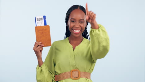 mujer, pasaporte y billete con señal