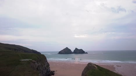 Revealing-shot-of-the-distant-rocky-island