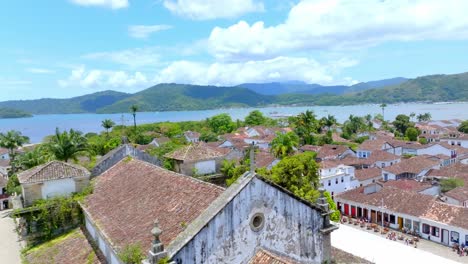 Paraty,-Rio-De-Janeiro-Rj,-Brasil,-Revelación,-Imágenes-De-Drones,-Puerto-De-Embarcaciones-Artesanales